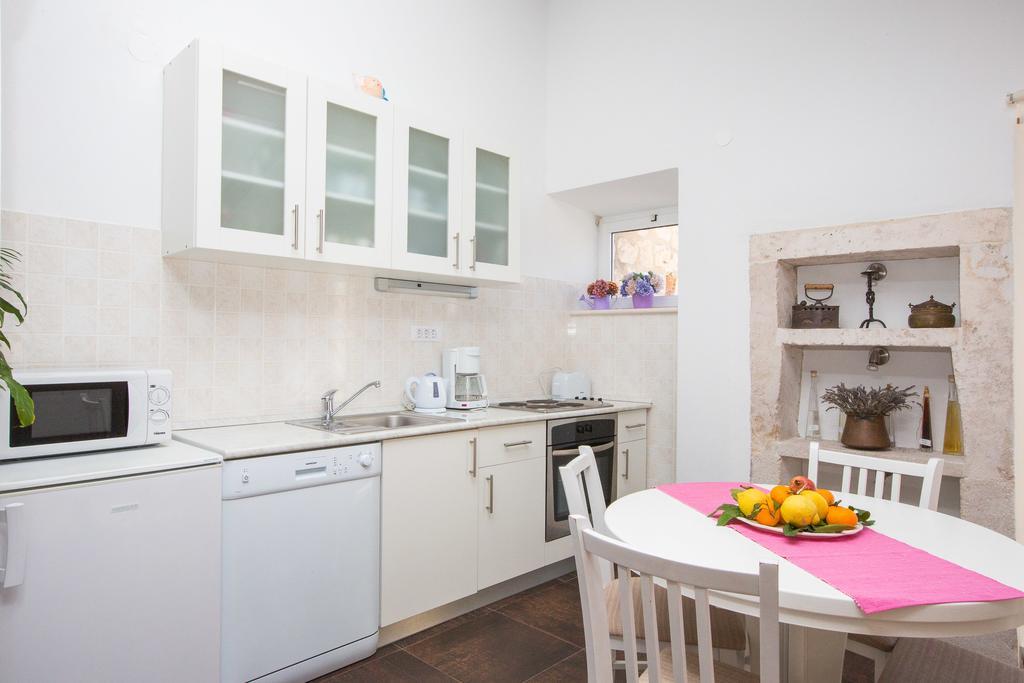 Relaxing Apartment Paulina With Balcony Ντουμπρόβνικ Δωμάτιο φωτογραφία