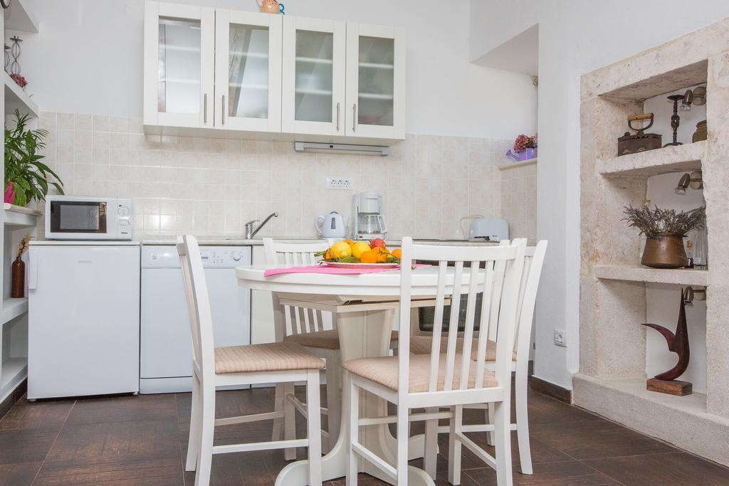 Relaxing Apartment Paulina With Balcony Ντουμπρόβνικ Δωμάτιο φωτογραφία